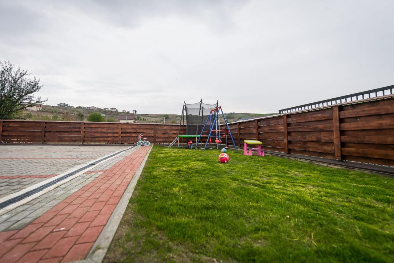 Pensiunea Giulia Home Dezmir Exterior foto