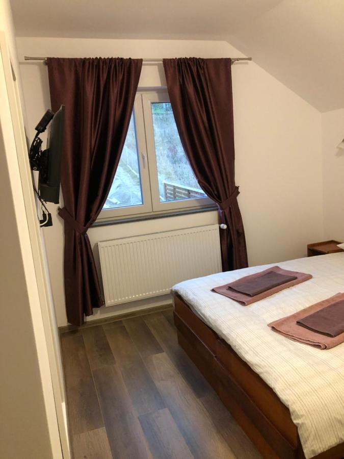 Pensiunea Giulia Home Dezmir Exterior foto
