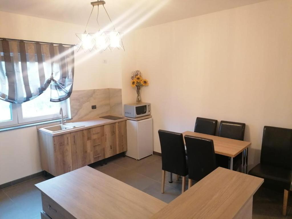 Pensiunea Giulia Home Dezmir Exterior foto