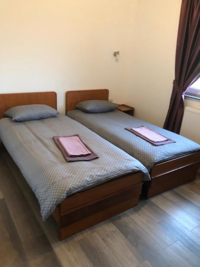 Pensiunea Giulia Home Dezmir Exterior foto