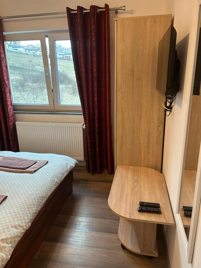 Pensiunea Giulia Home Dezmir Exterior foto